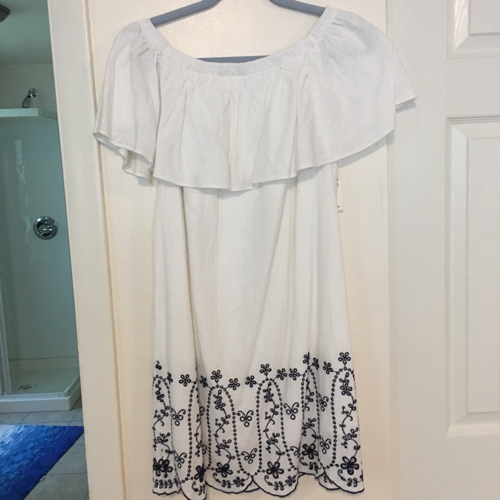 Old Navy dress.
